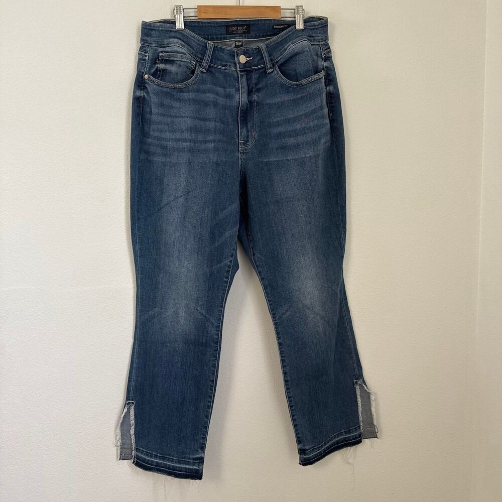 Judy Blue Jean Women 16W Blue Wash High Rise Straight Fit Released Hem Whisking